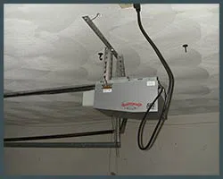 Expert Garage Doors Repair Service Summit, IL 708-300-9594 - garage-door-openers